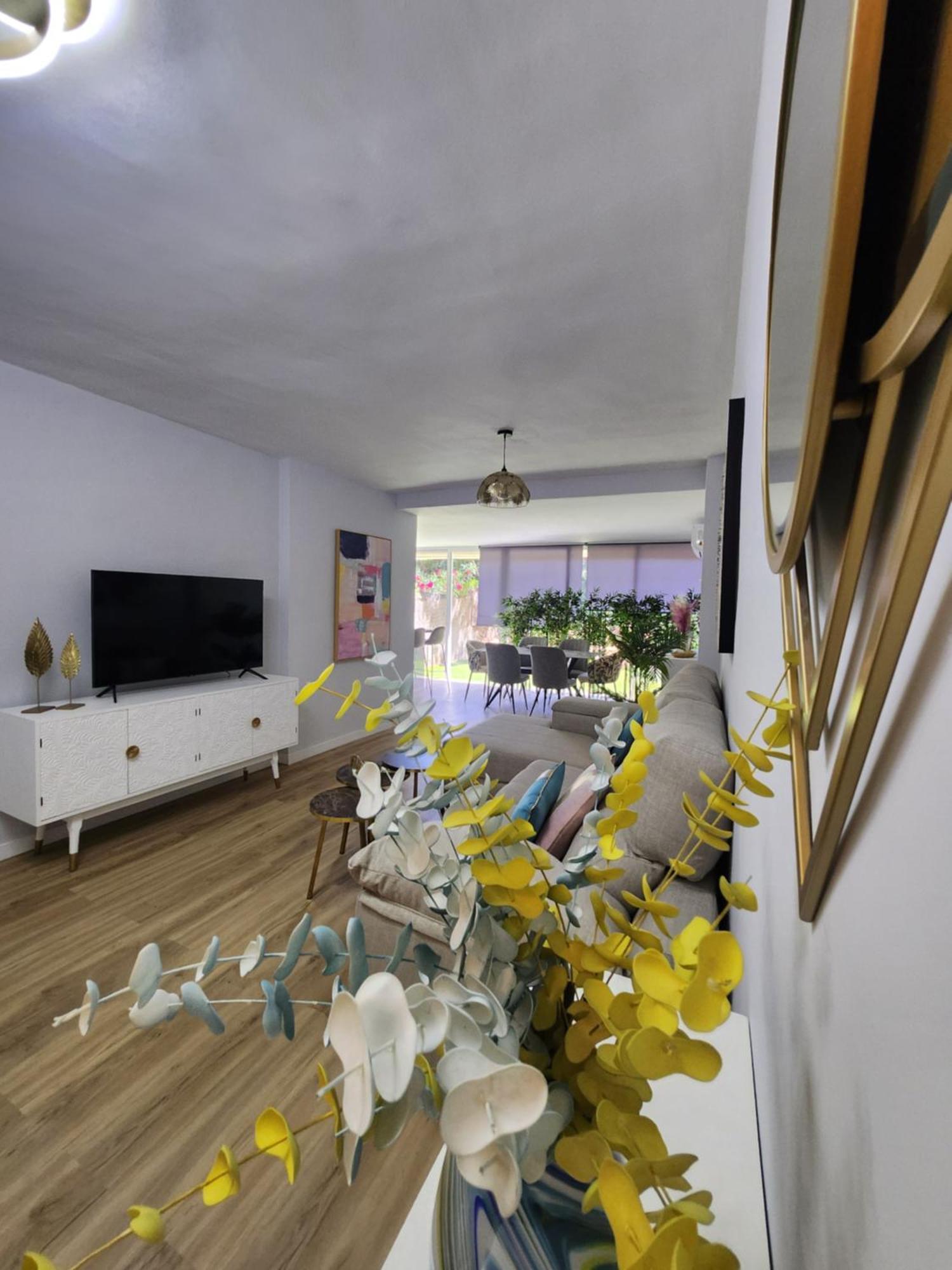 Ansa Beach Apartment - Cabopino, Marbella - Garden Level Extérieur photo