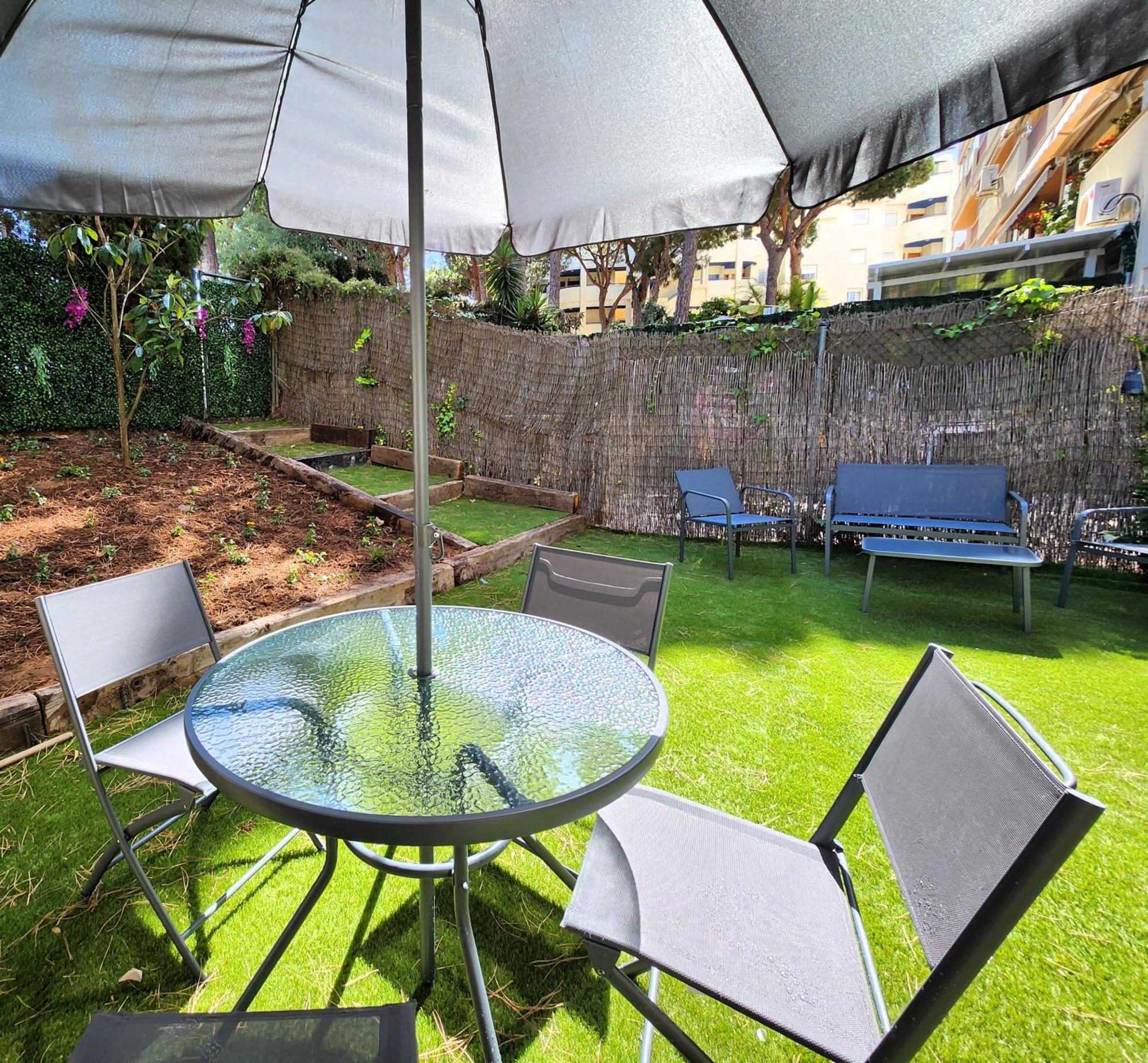 Ansa Beach Apartment - Cabopino, Marbella - Garden Level Extérieur photo
